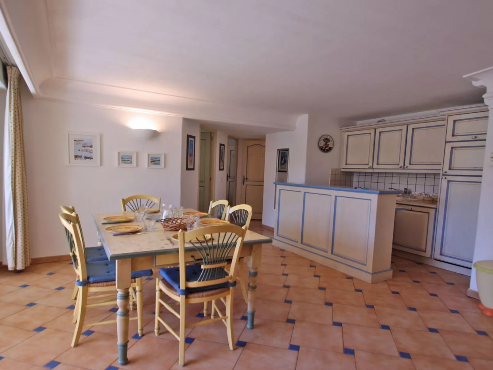 Appartement T4- Schwimmbad Residenzen- Klimaanlage-Drinnen