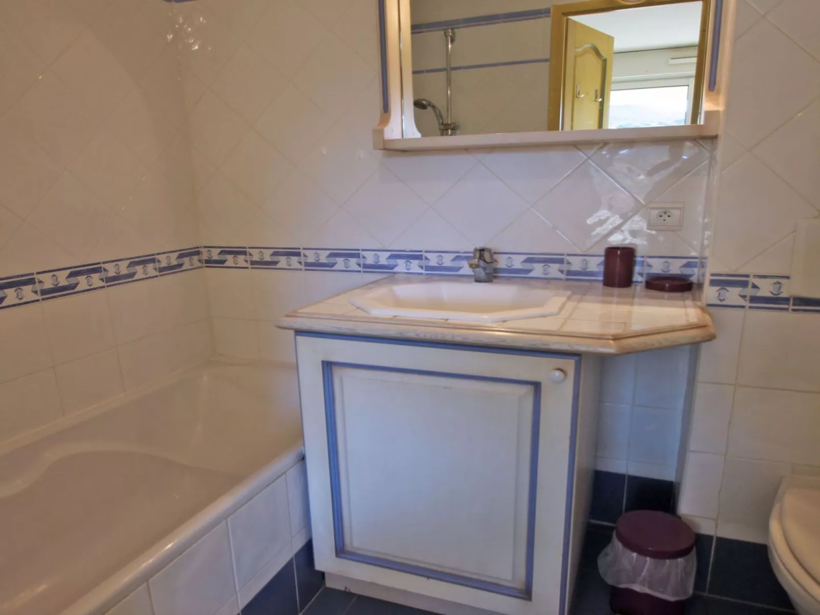 Apartment Port marine T4 mit Pool Residenz-Inside