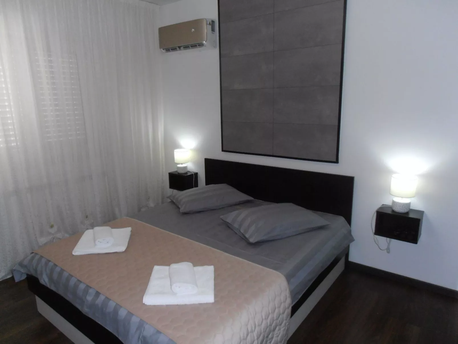 "Ines 2"-Image-tags.info