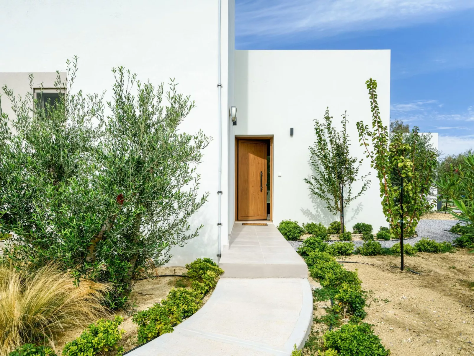 Neue moderne Villa Tessera mit privatem Pool und Grillplatz-Outside