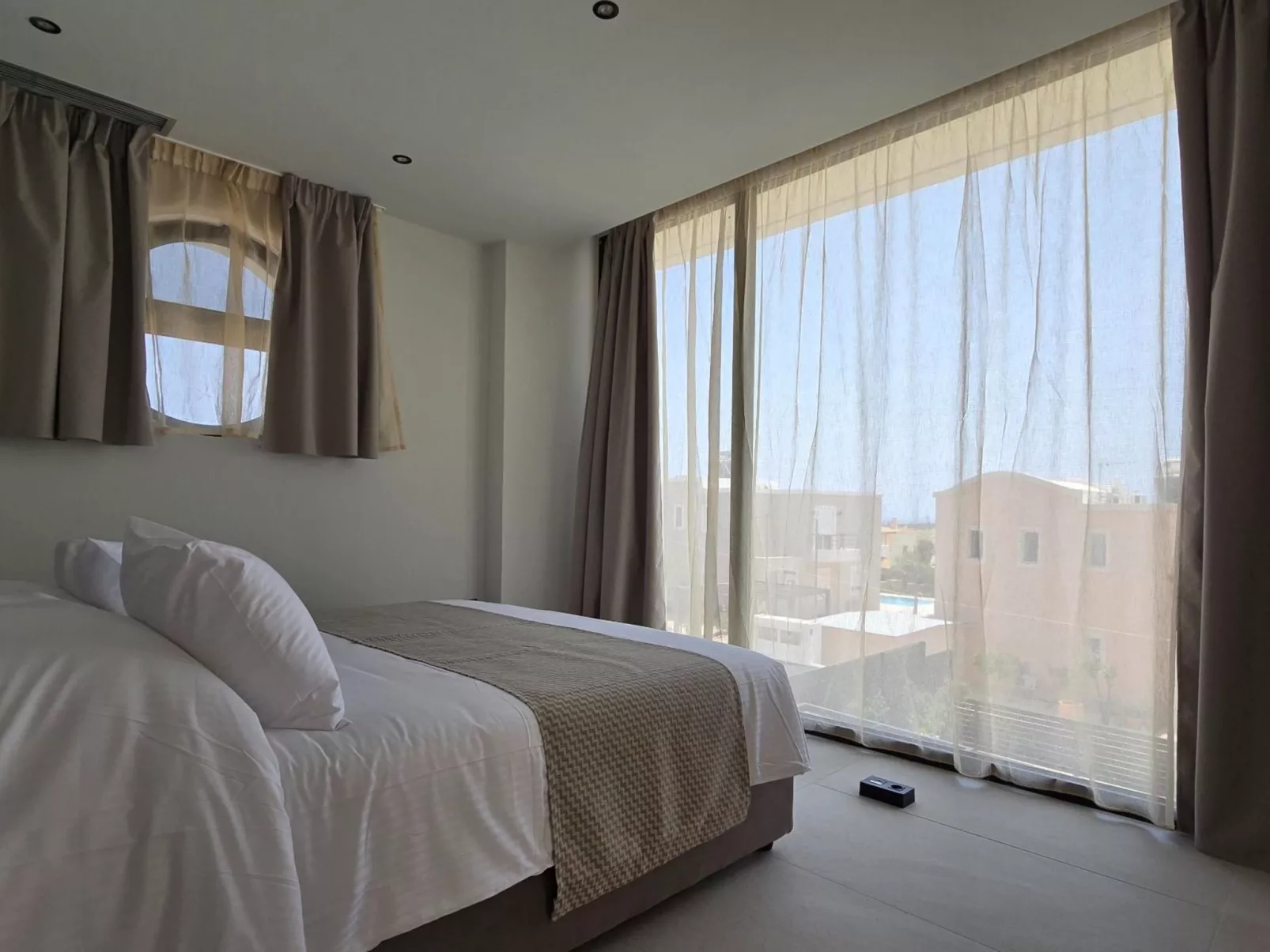 Trapezia Luxury Living -Zitrin-Dedans