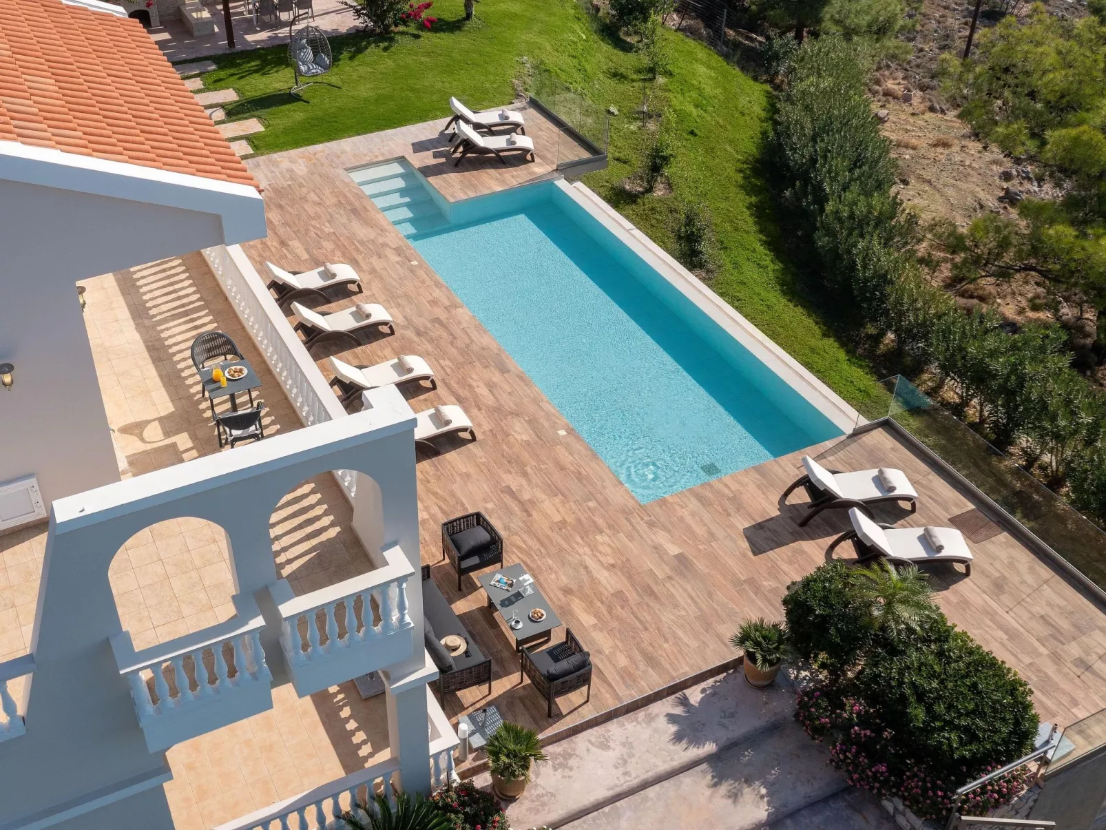 Villa Kamos in Archangelos-Inside