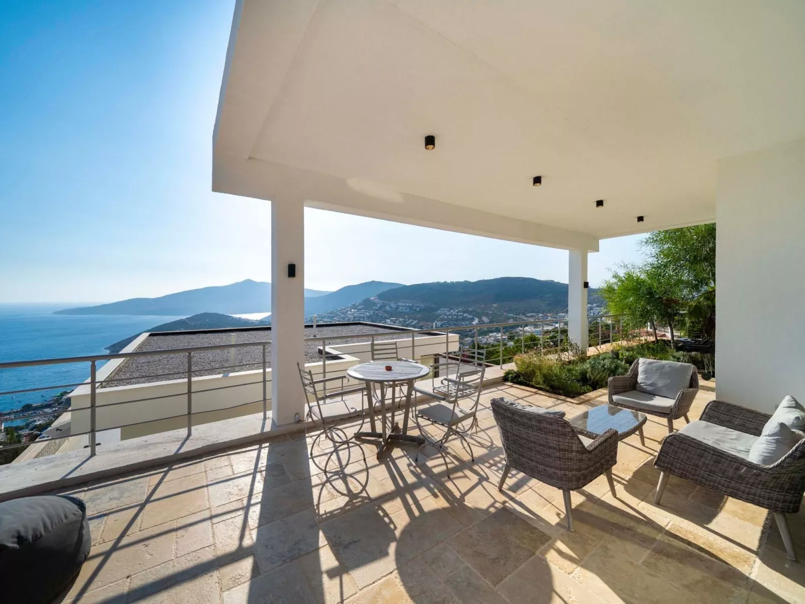 Villa Mini Arden mit Privatem Pool und Meerblick-Inside