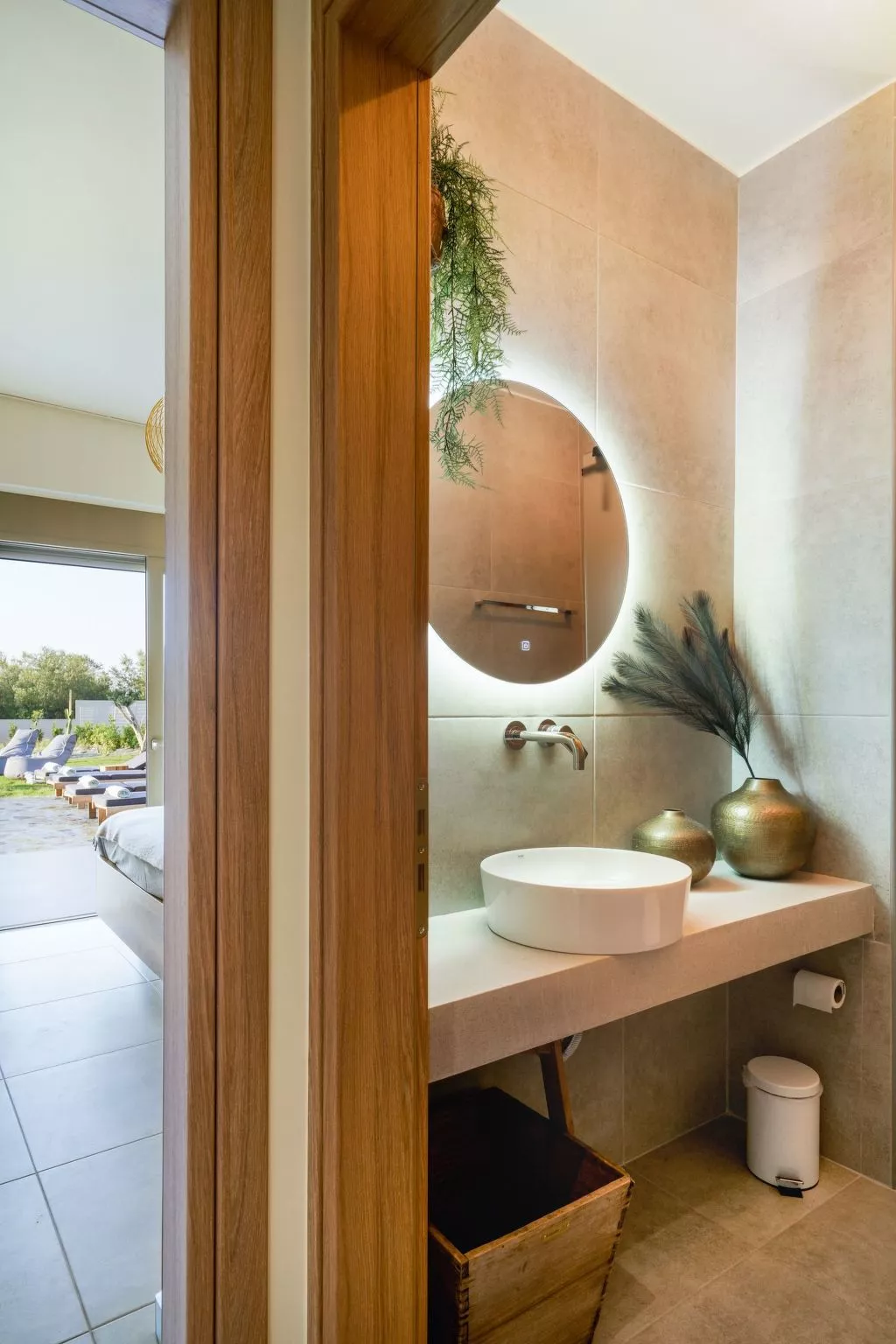 Neu gebaute Villa mit privatem Pool und BBQ-Inside