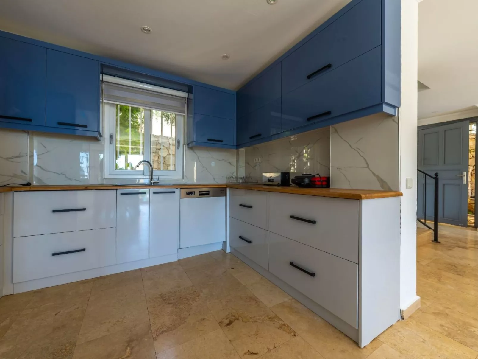 Steinhaus Villa direkt im Zentrum von Kalkan-Dedans