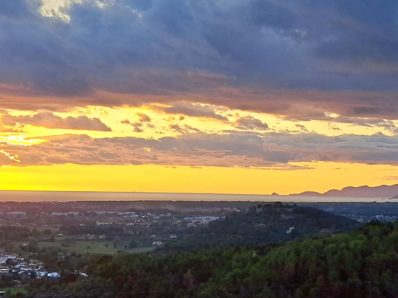 Hill Palace Villa-Outside