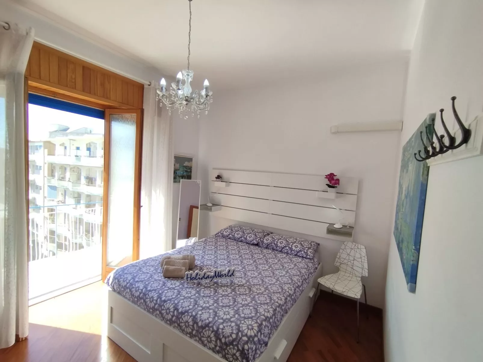 Sea La Vie by Holiday World-Inside