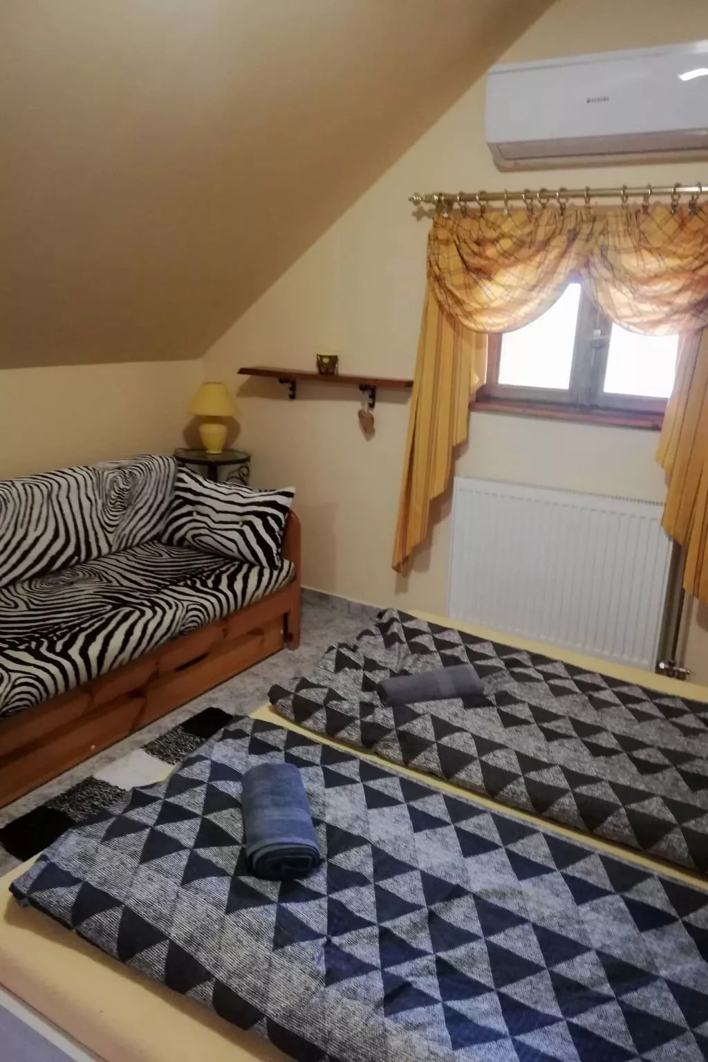 Ferienvilla mit Garten, Grill und Terrasse-Image-tags.info