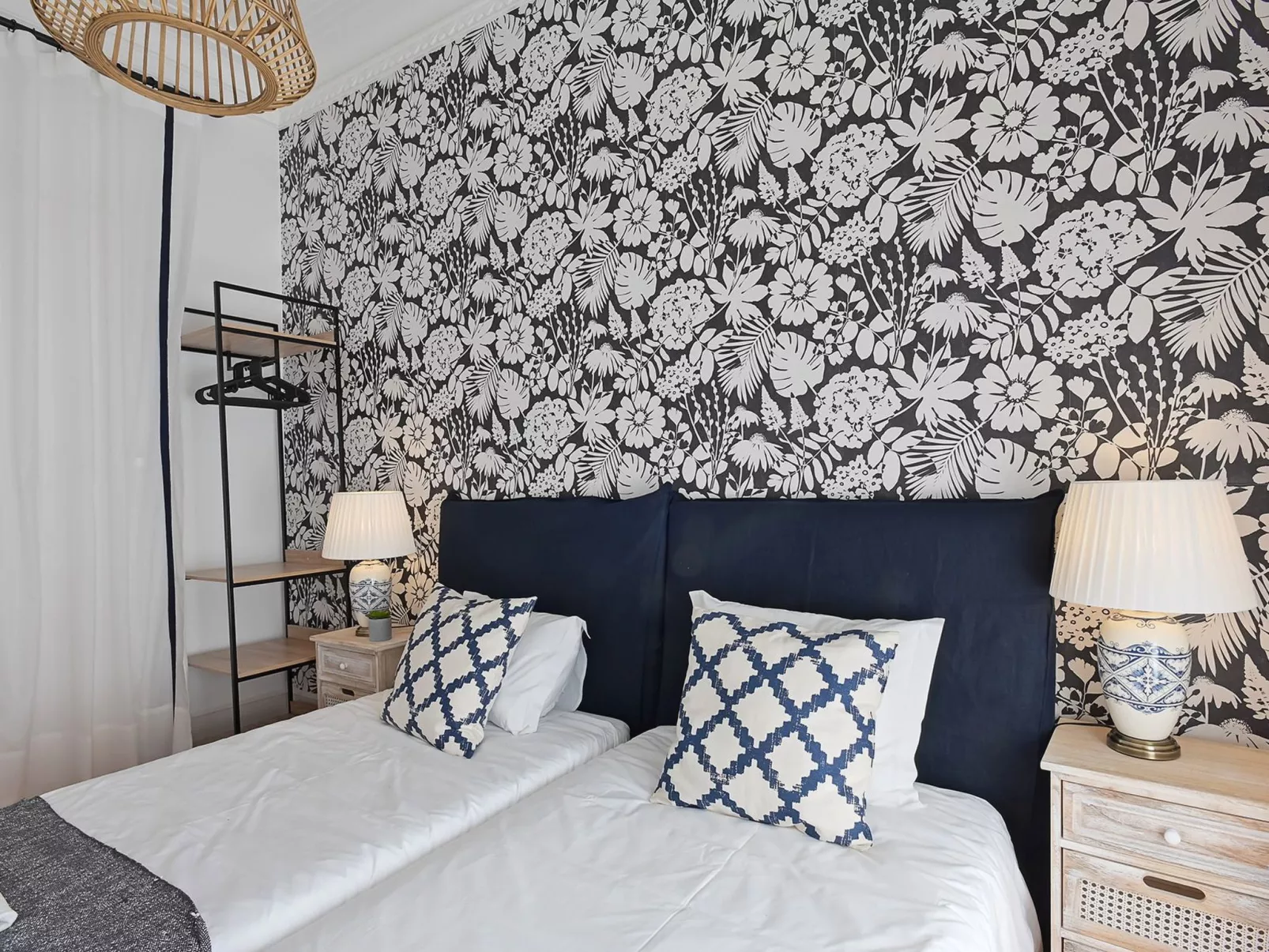 Guinea 19-Image-tags.info