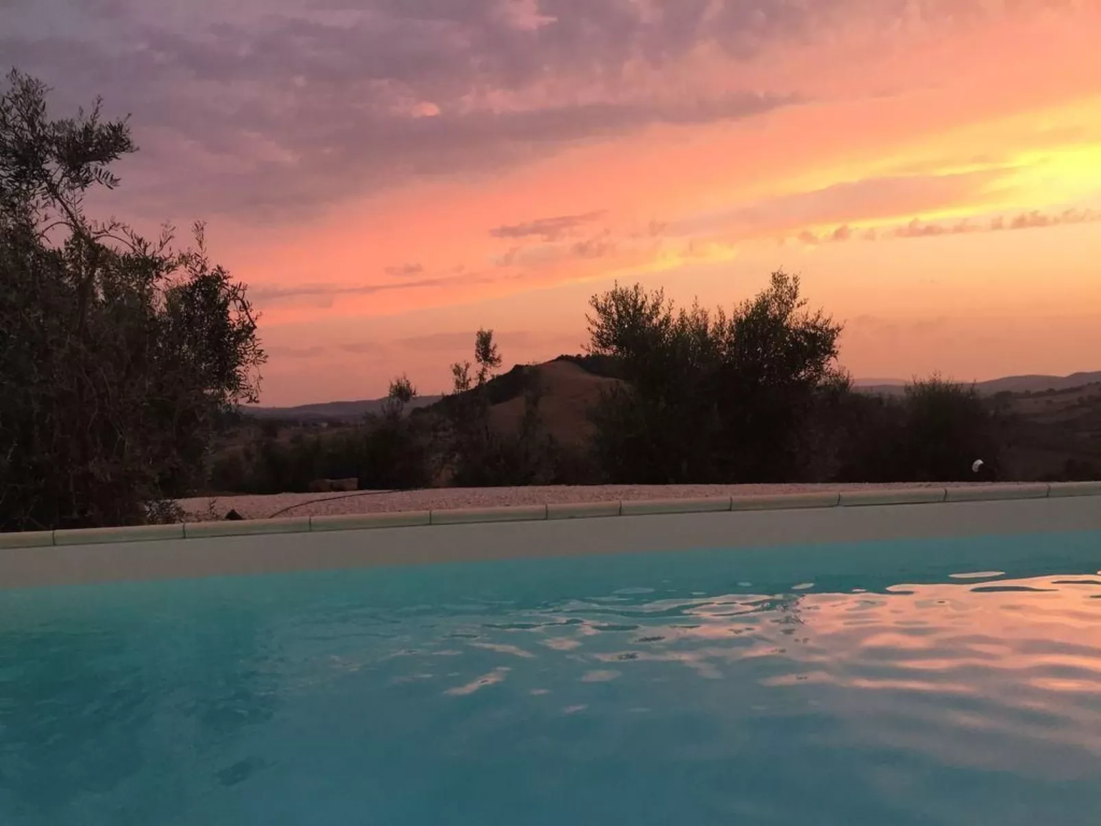 Traumhaftes Anwesen mit Schwimmbad in Meernähe-Outside