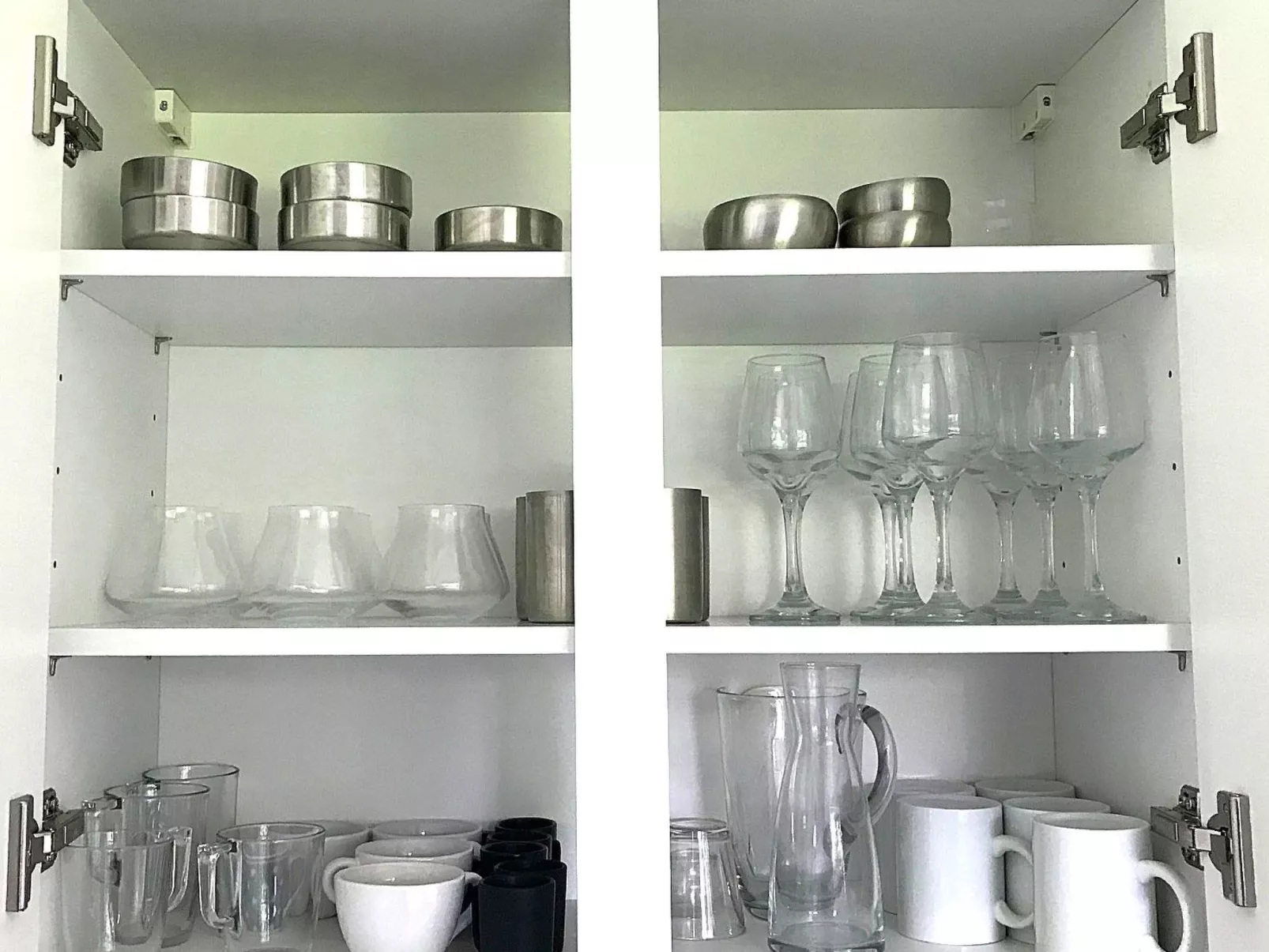 Geräumige und elegante Villa mit großem Garten, Swimmingpool und 3 Schlafzimmer-Inside