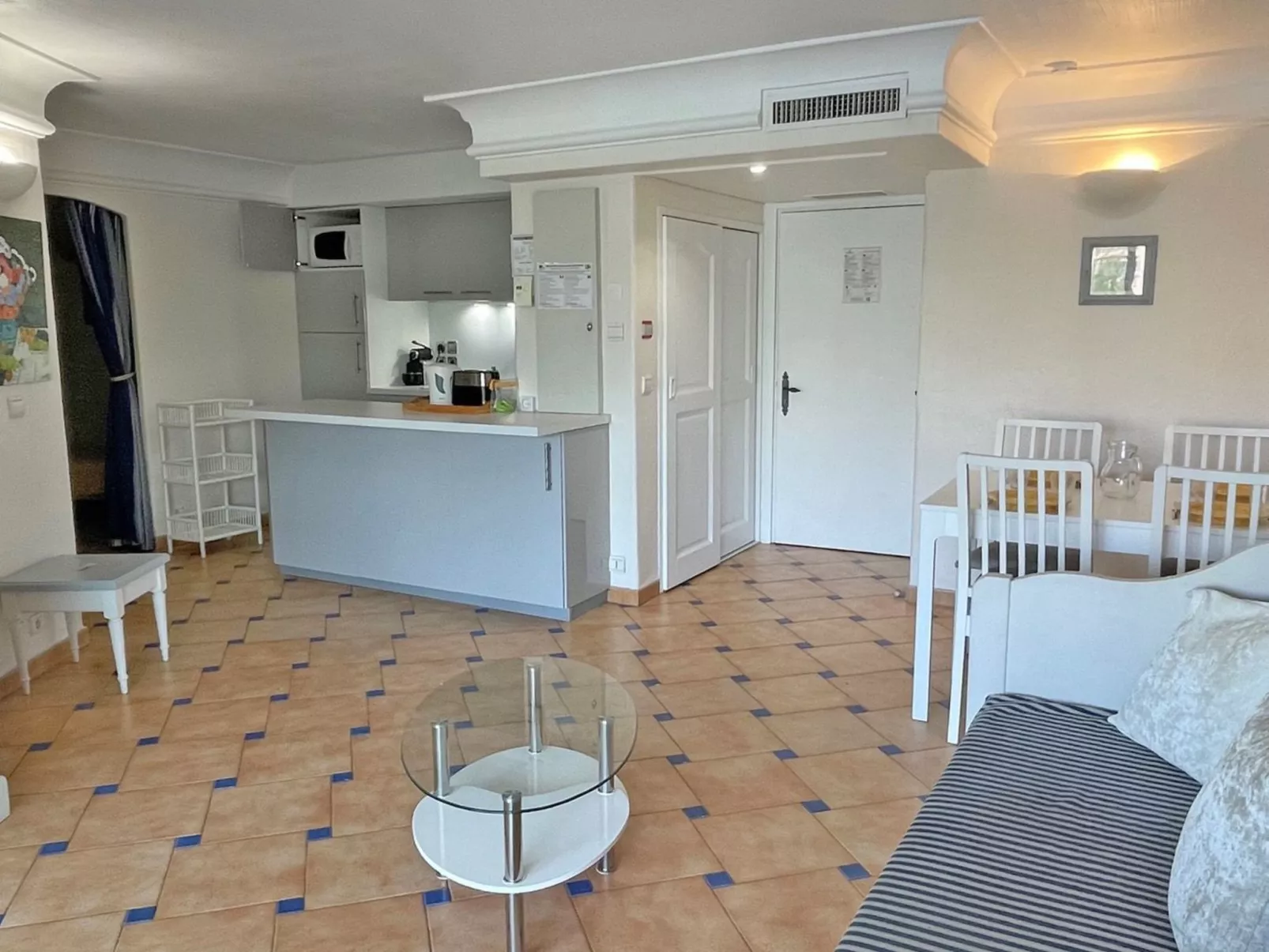 Port Marine 11B mit Pool-Inside