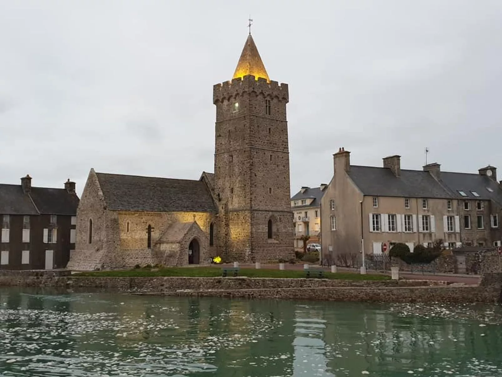 Haus im Erdgeschoss in Strandnähe-Outside