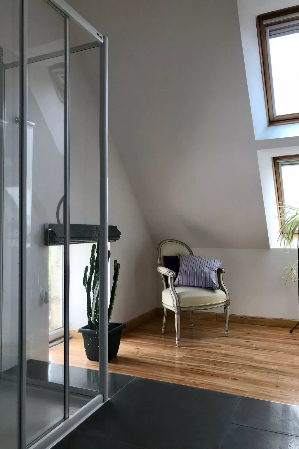 Charmantes Steinhaus in der Nähe des Meeres-Image-tags.info