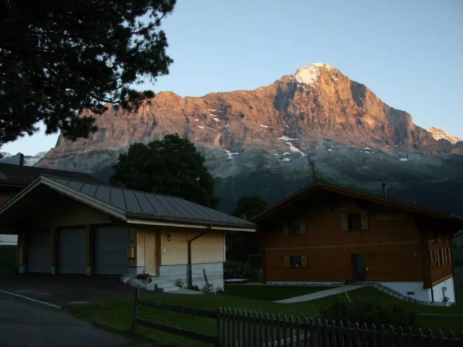Chalet Bärgbächli-Outside