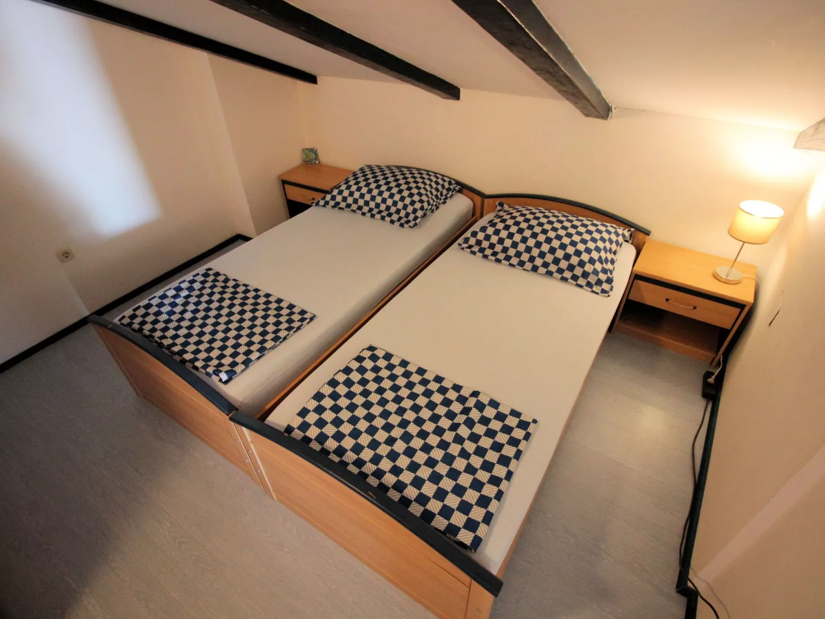 "Evelin" direkt am Strand-Drinnen