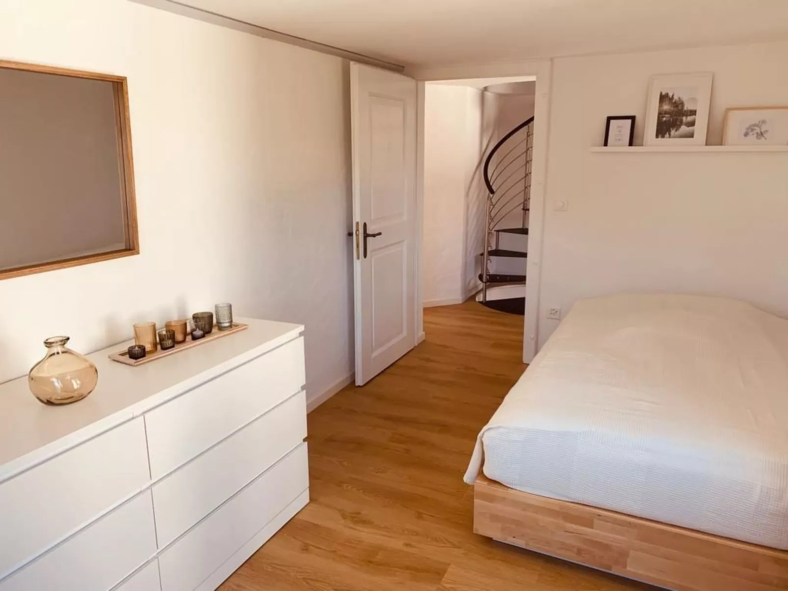 Tausend Steine Haus-Drinnen