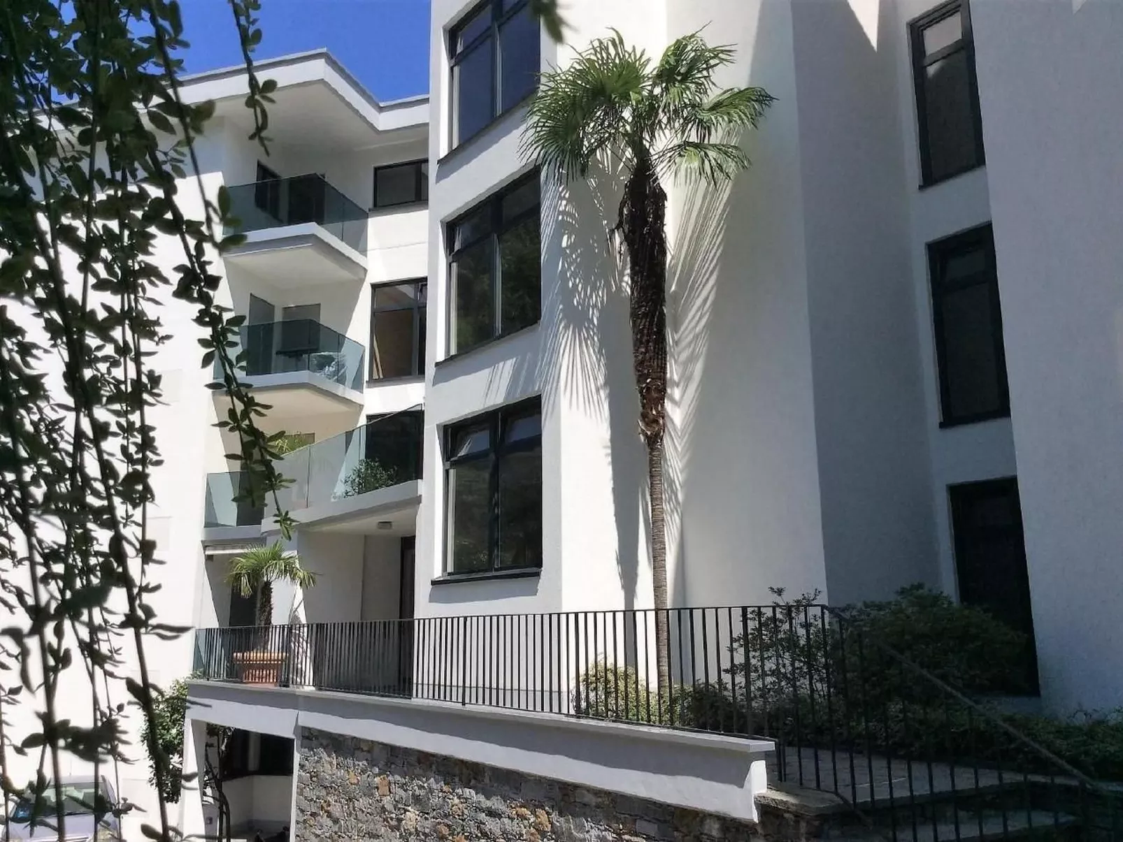 Appartement mit Balkon-Draußen