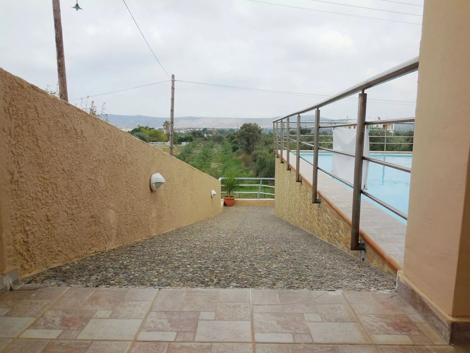 "Zafira" mit Whirlpool-Draußen