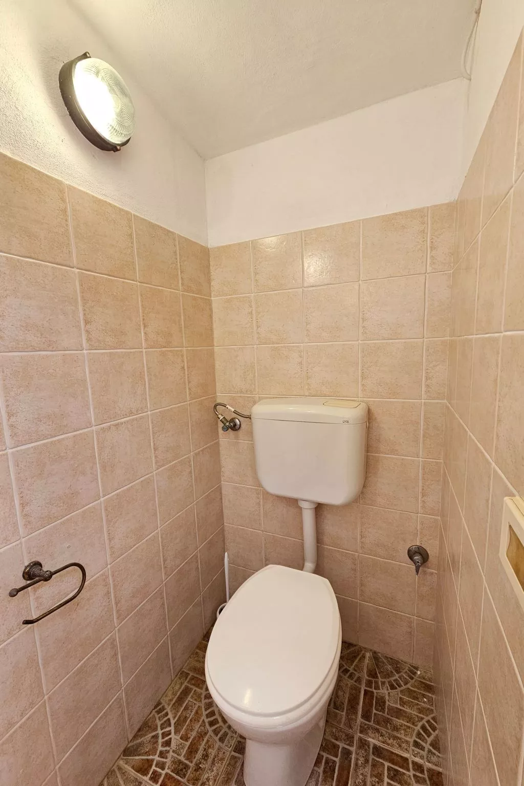 Helle mediterrane Villa mit Veranda und Garten-Inside