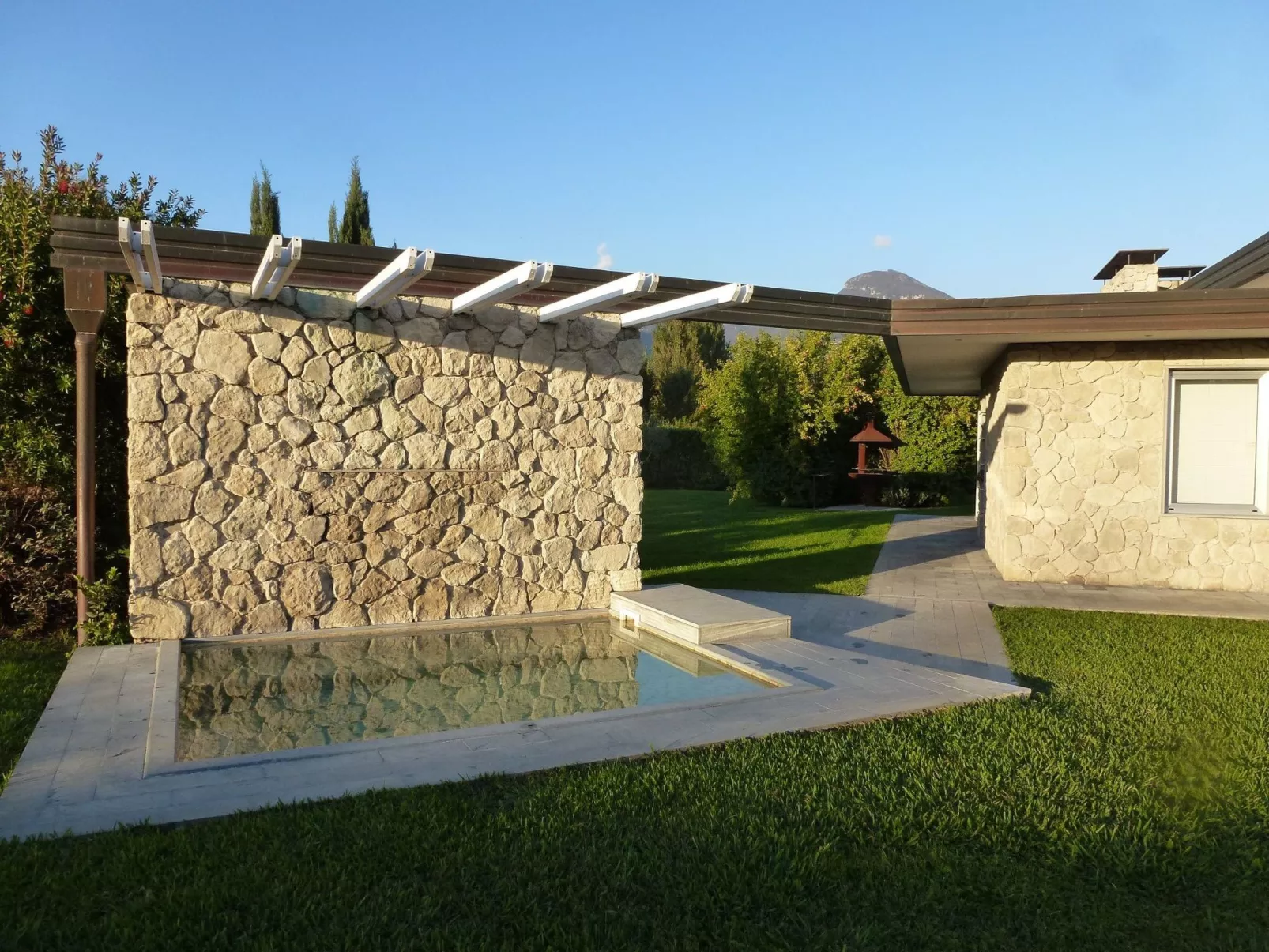 Mit Garten, Grill und Terrasse-Draußen