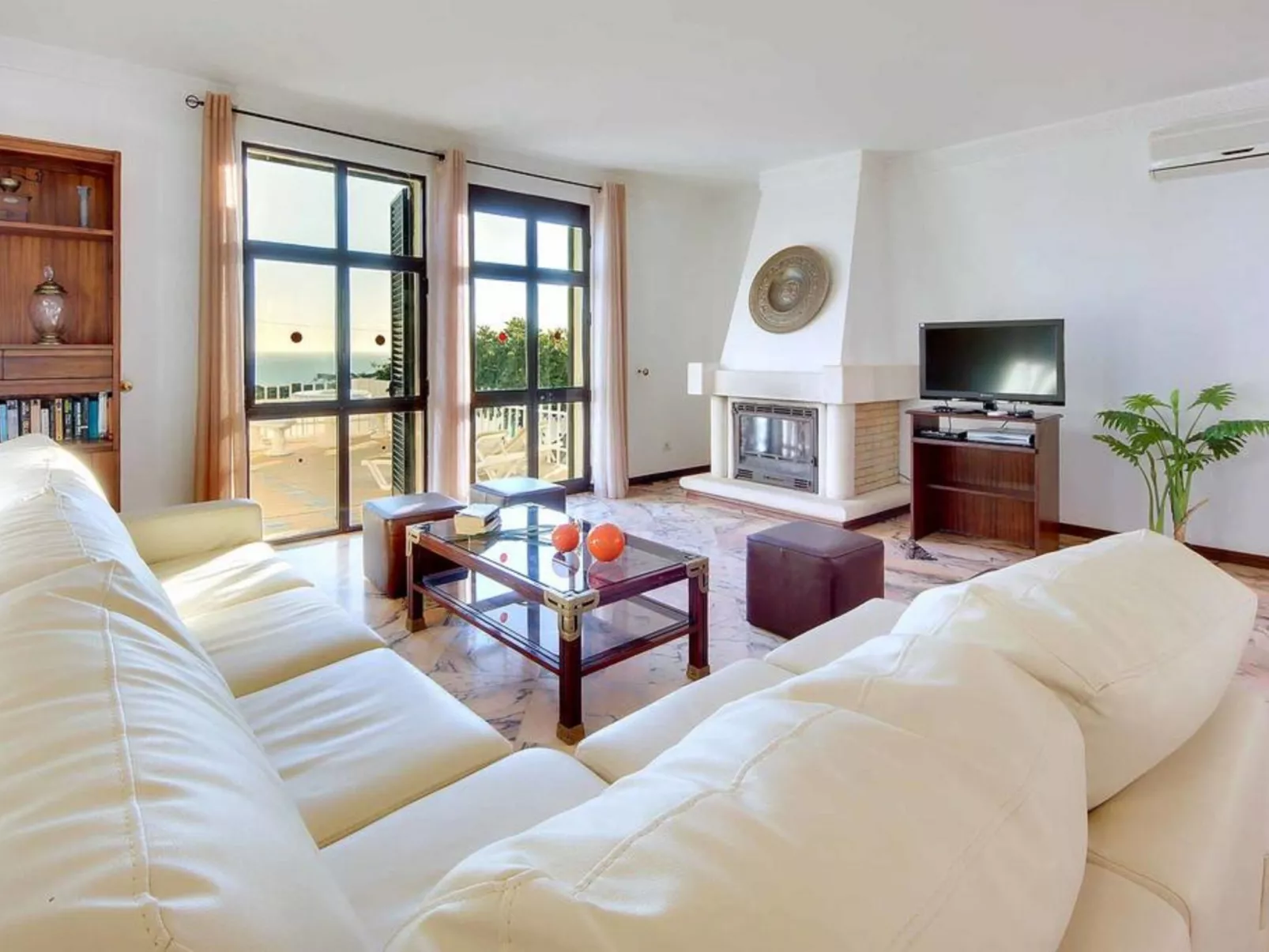 Chalet "Villa Albuar" mit eigenem Pool-Image-tags.info