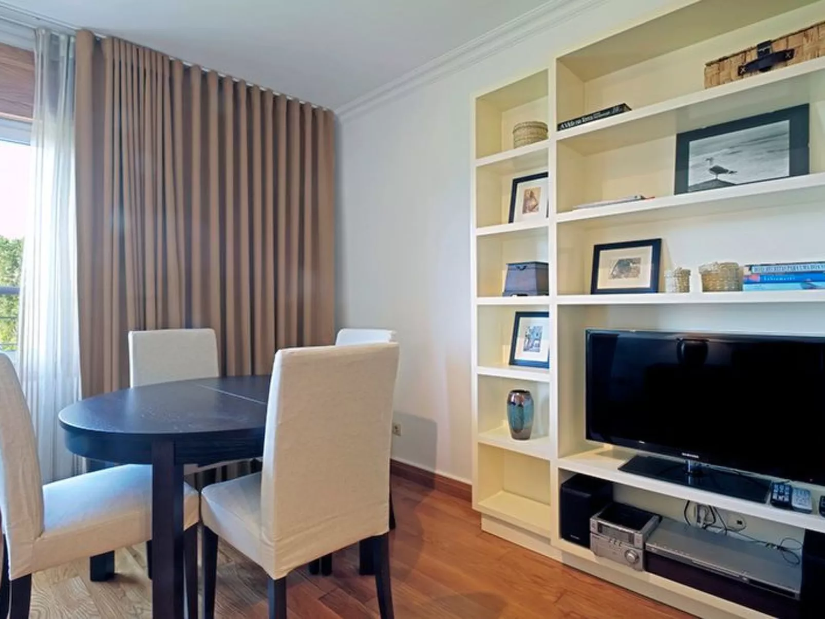 Grünes Ávila-Drinnen