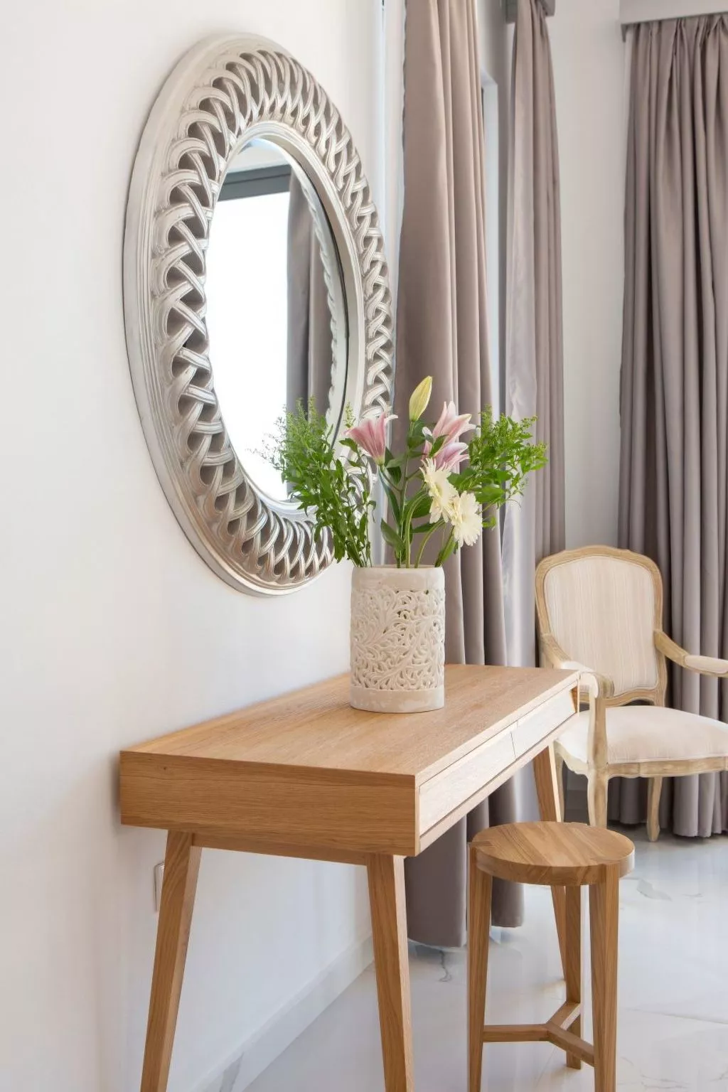 Milos Bay Villas- Brandneue moderne Villa mit spektakulärem Blick auf den Stran-Drinnen