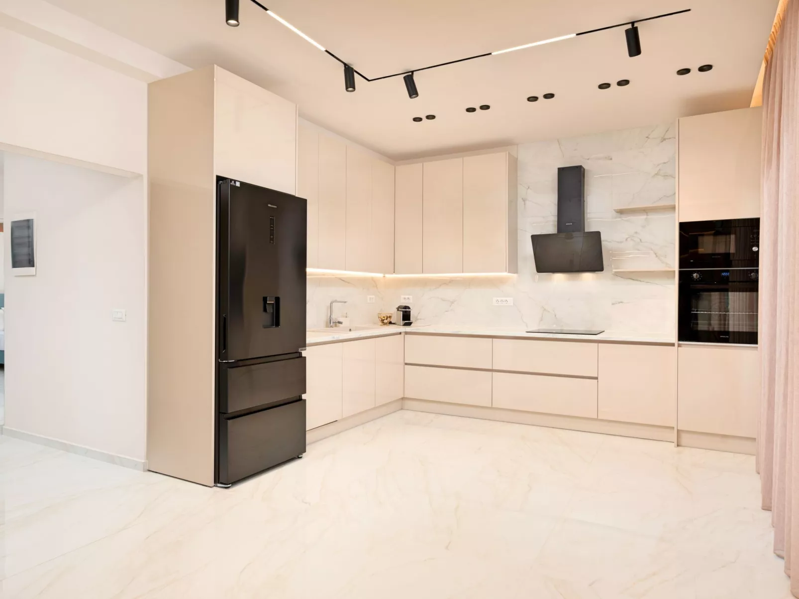 Celestial Villa Privater Pool und Jacuzzi-Dedans