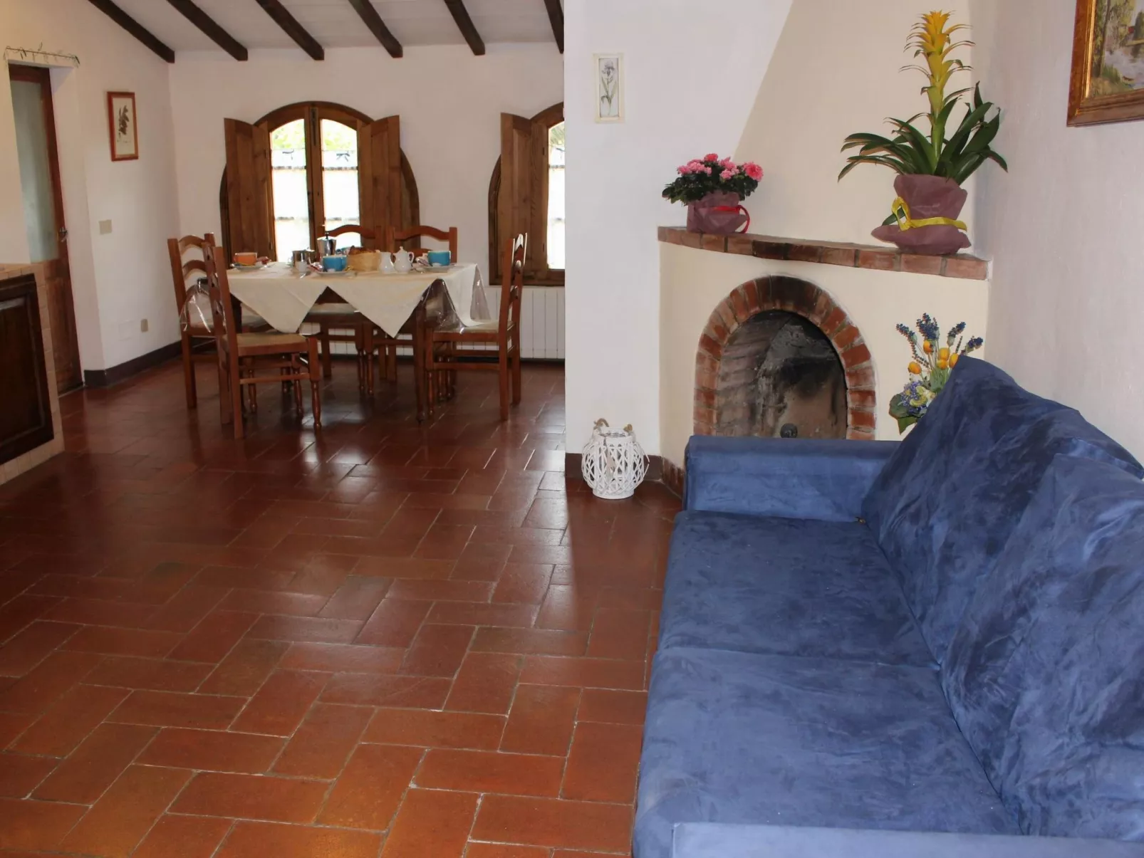 Santinovo archi Wohnung mit Schwimmbad-Drinnen