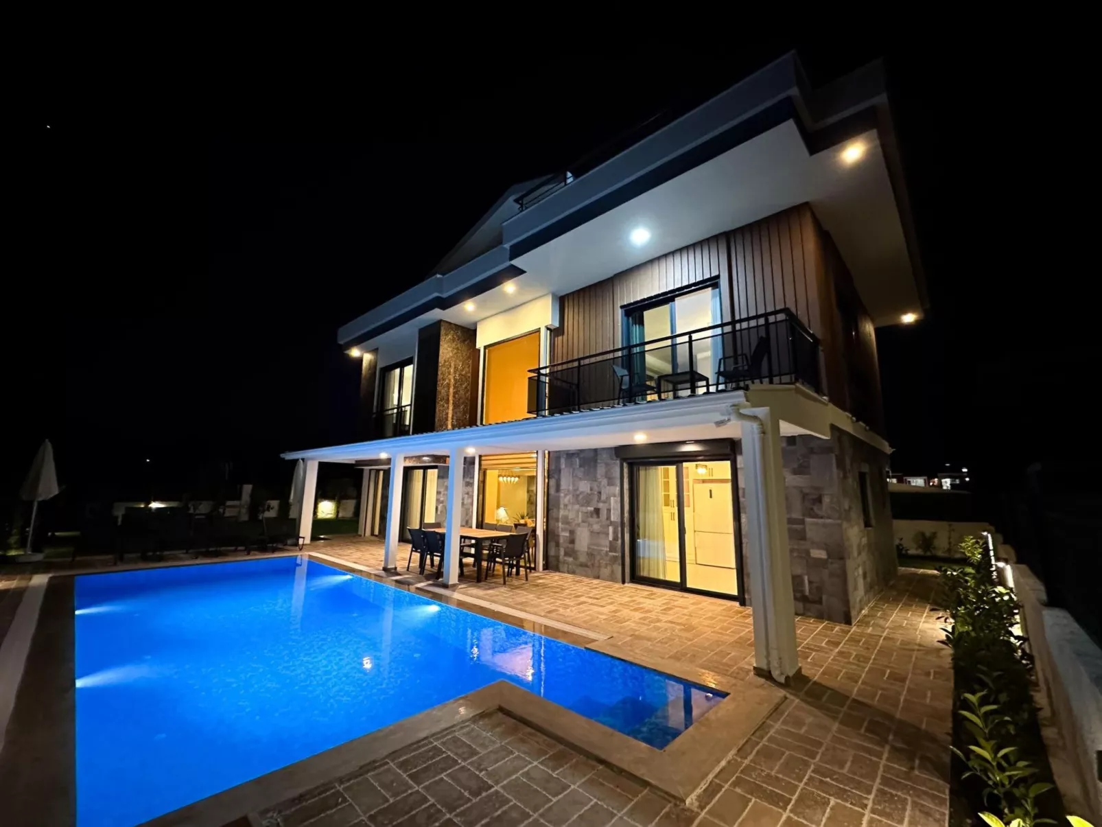 Luxuriöse Villa "Galaxy V2", 300 Meter vom Meer-Outside