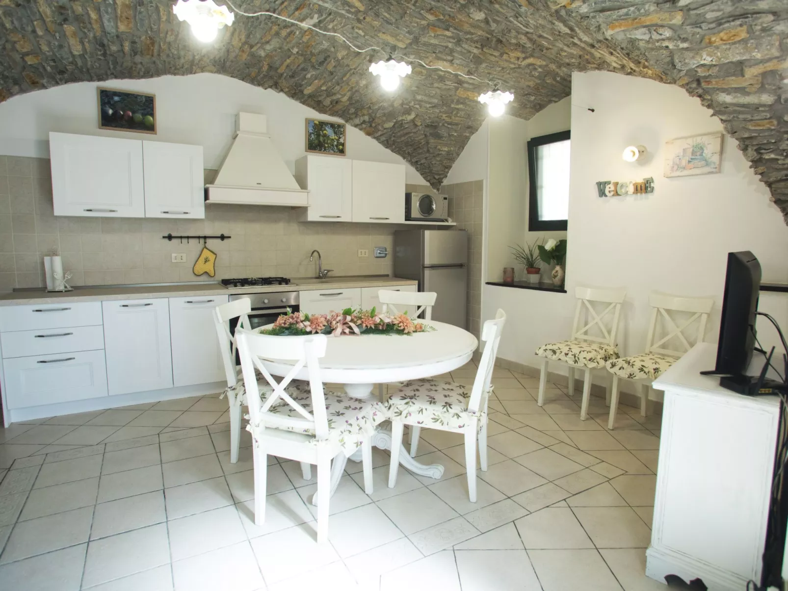 Charmantes Appartment in Diano San Pietro-Dedans