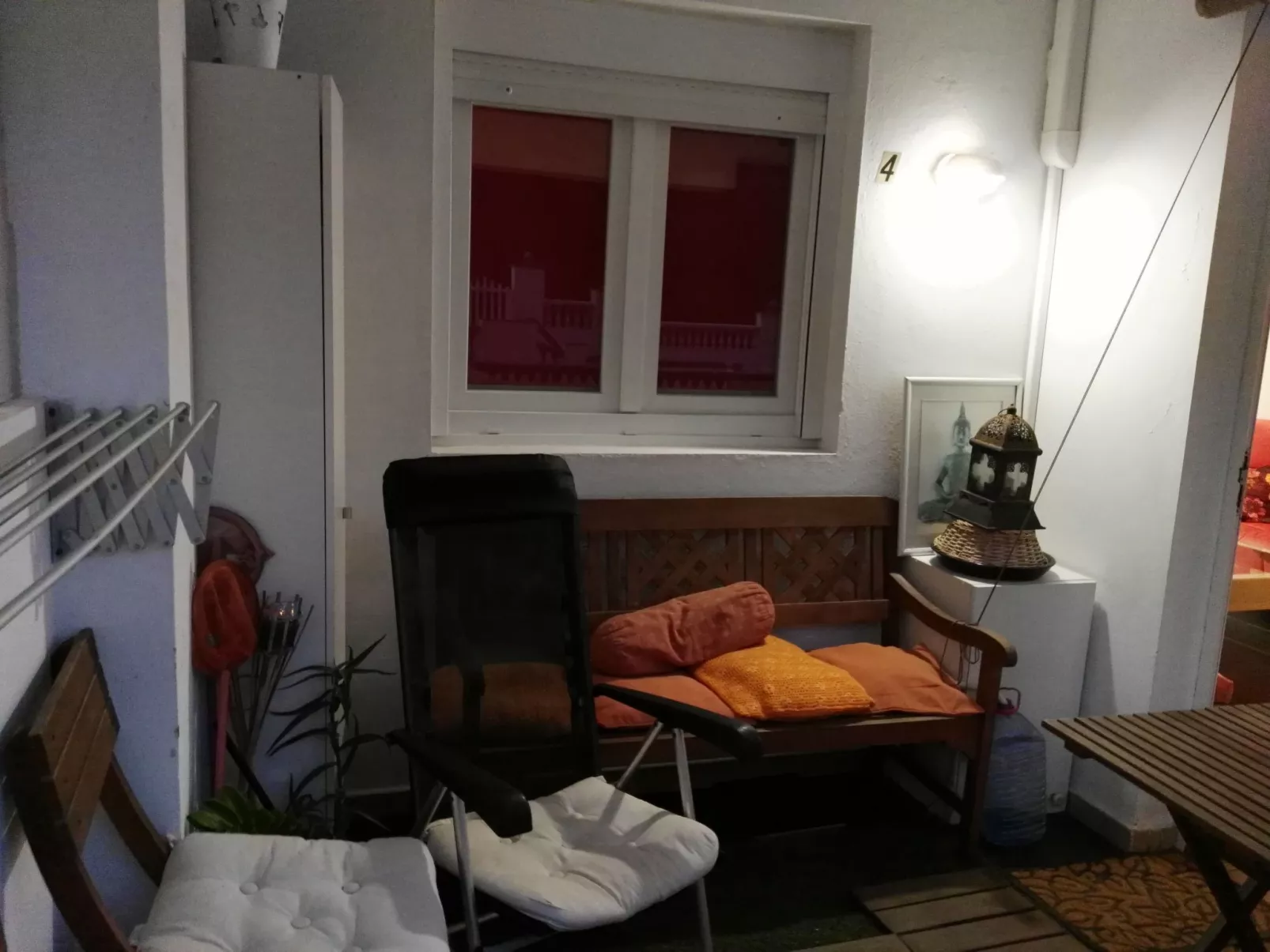 Appartement mit Balkon in einem Komplex mit Gemeinschaftspool am Meer-Drinnen