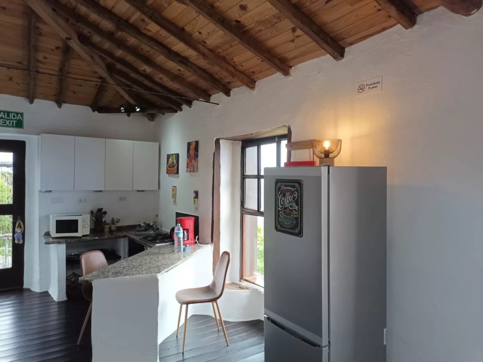 Casa Madera 2-Drinnen