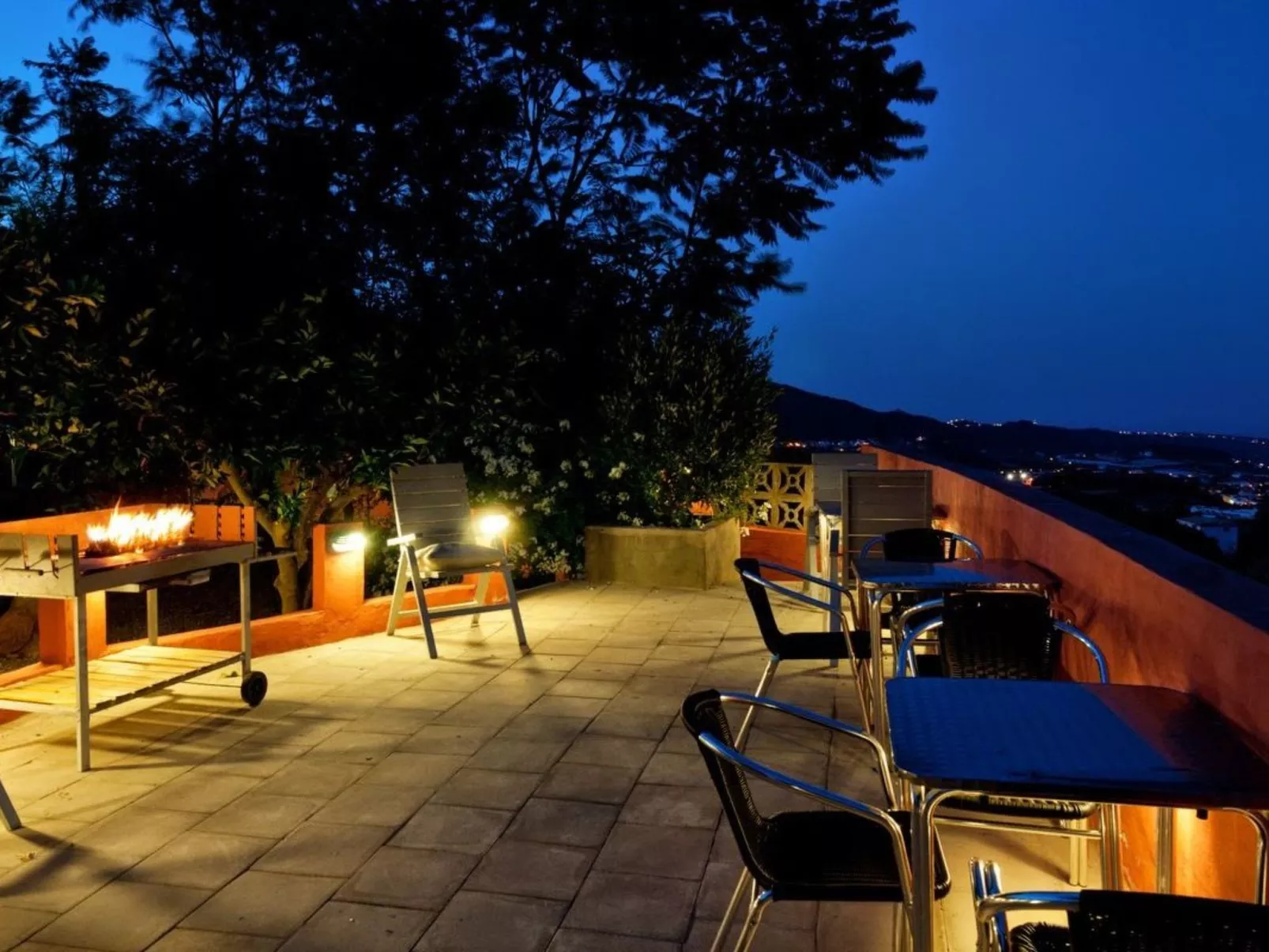 Finca mit Garten, Grill und Terrasse-Outside