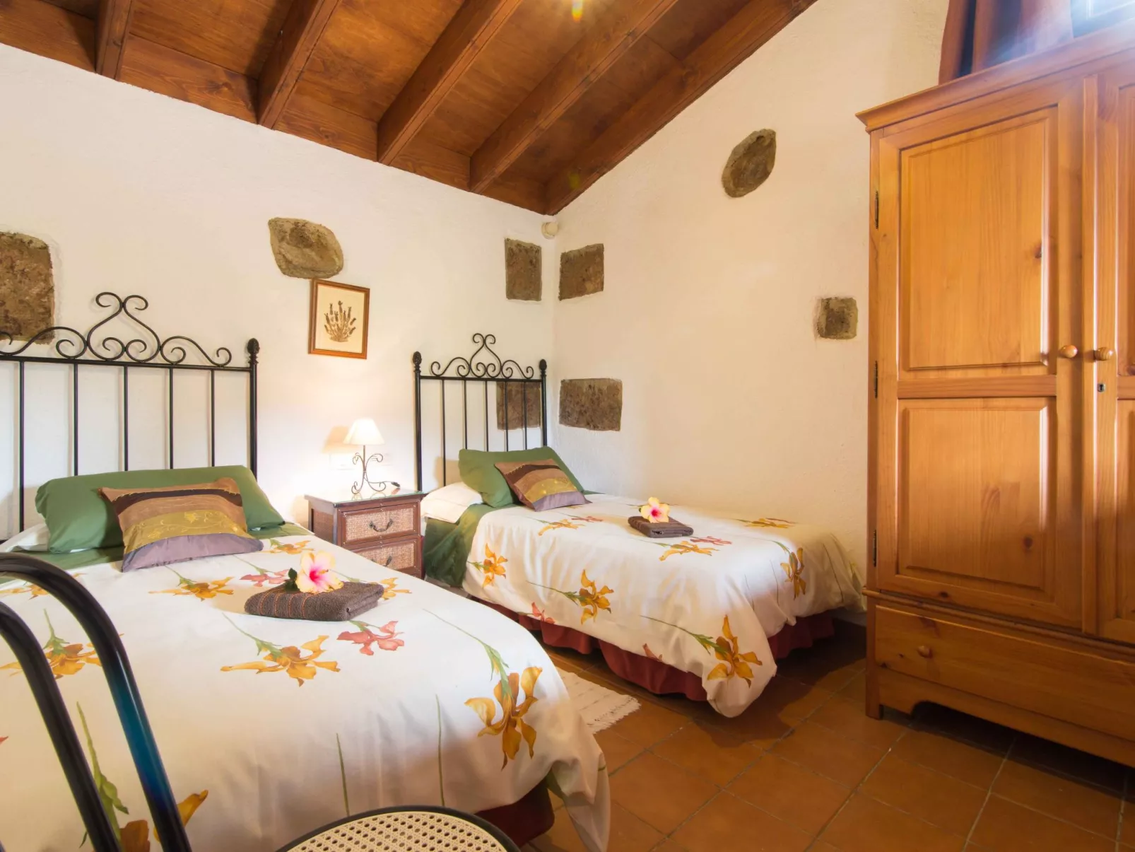 Finca Picacho "Ferienhäuser für große Gruppen"-Inside