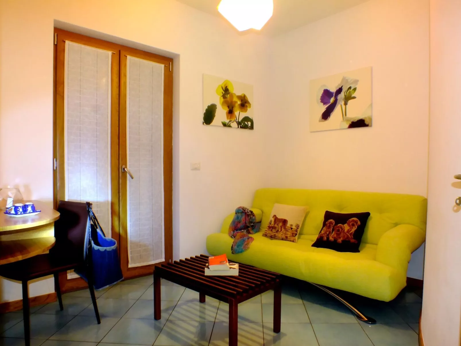 Luna rossa charmantes Haus-Image-tags.info