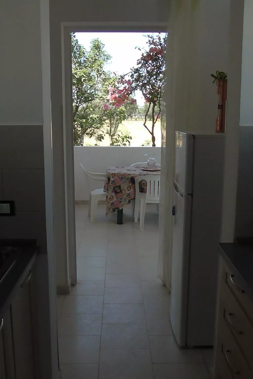 Kleine Villa mit geschlossenem Garten in Parabita-Drinnen