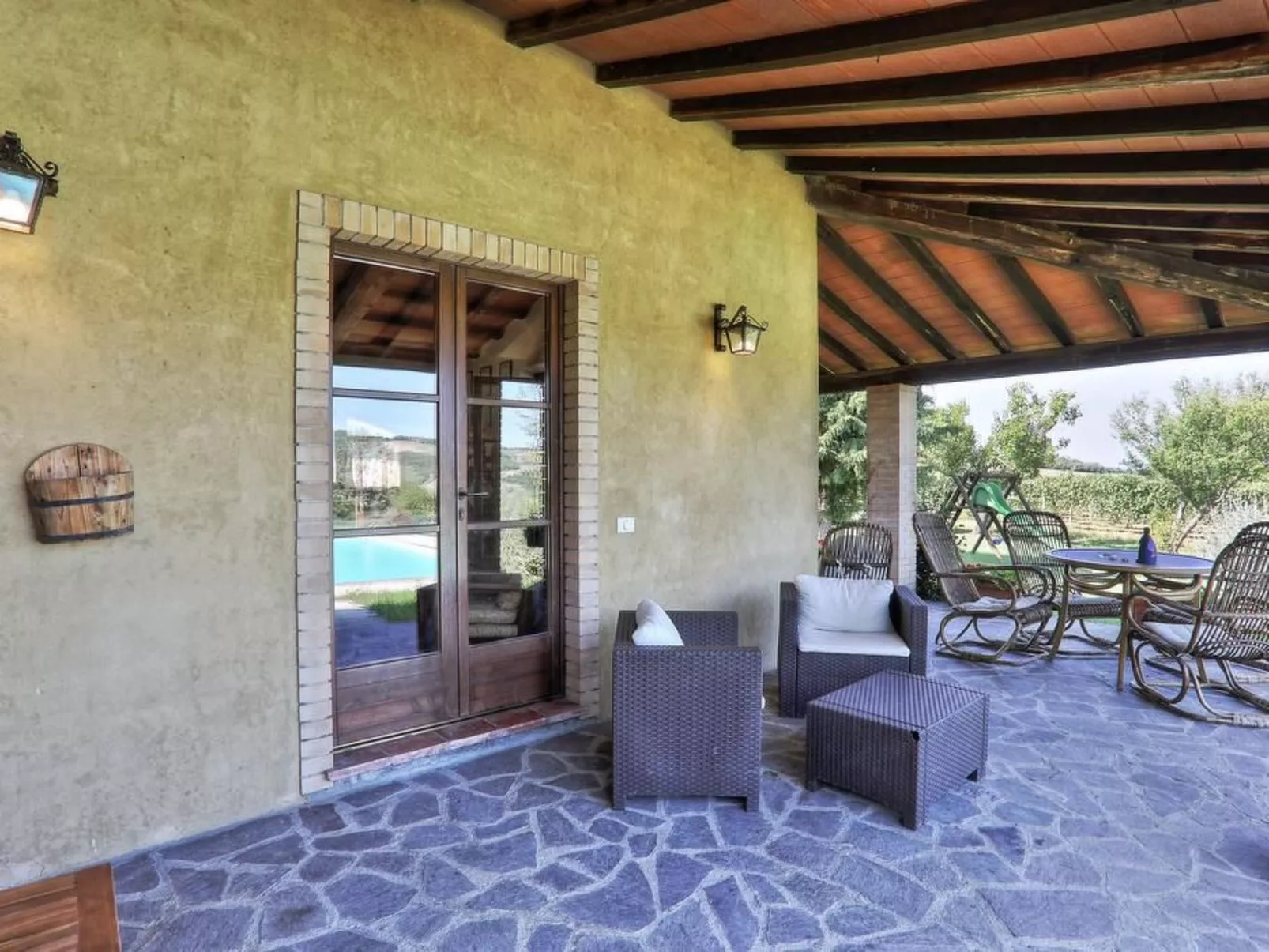 In Pomarance mit Großem gemeinsamem Pool-Drinnen