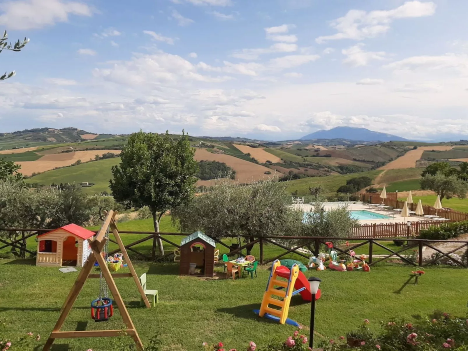 Villa mit atemberaubender Aussicht und privatem Pool-Outside