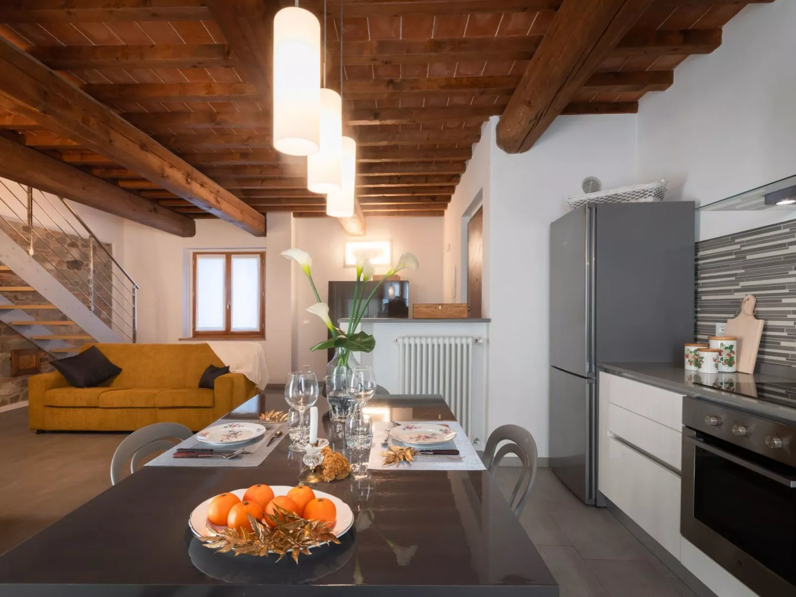 Modernes Haus mit Garten und privatem Parkplatz-Dedans