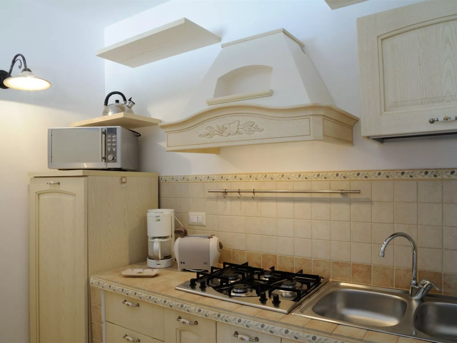 Neuer fabelhafter Trullo mit privatem Pool-Dedans