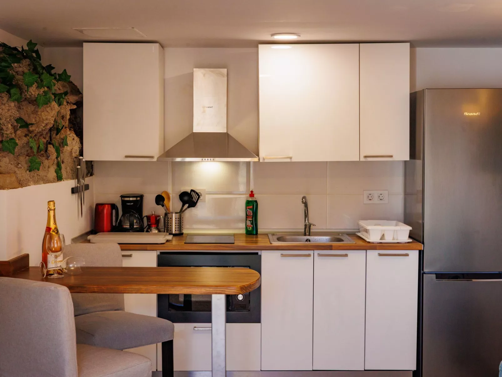 Casa del Puente-Inside