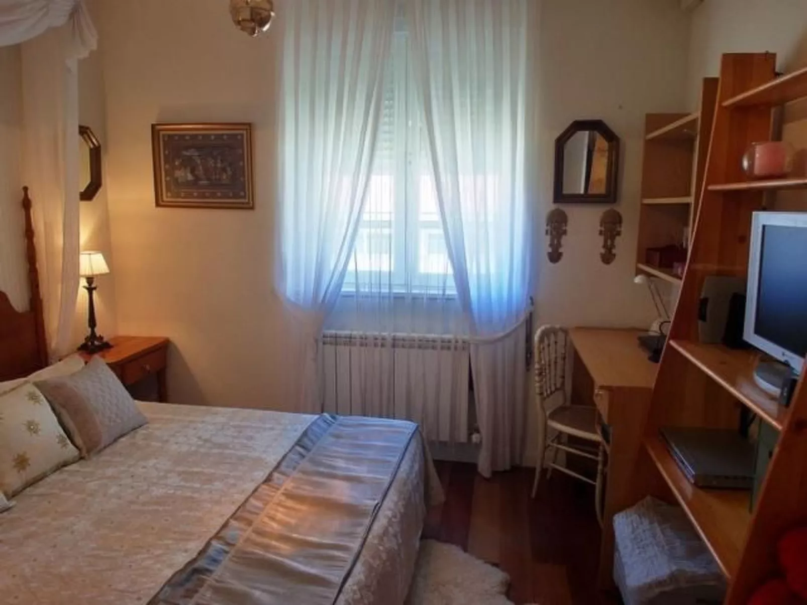 "Casa" mit Balkon-Image-tags.info