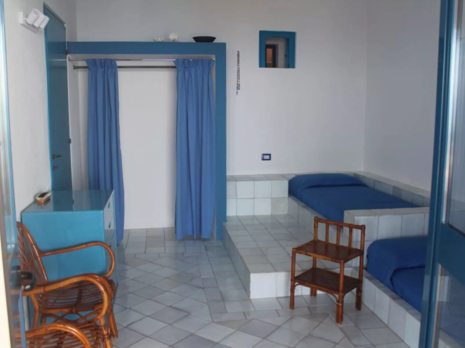 'Villa Lia' mit Wasserblick-Image-tags.info