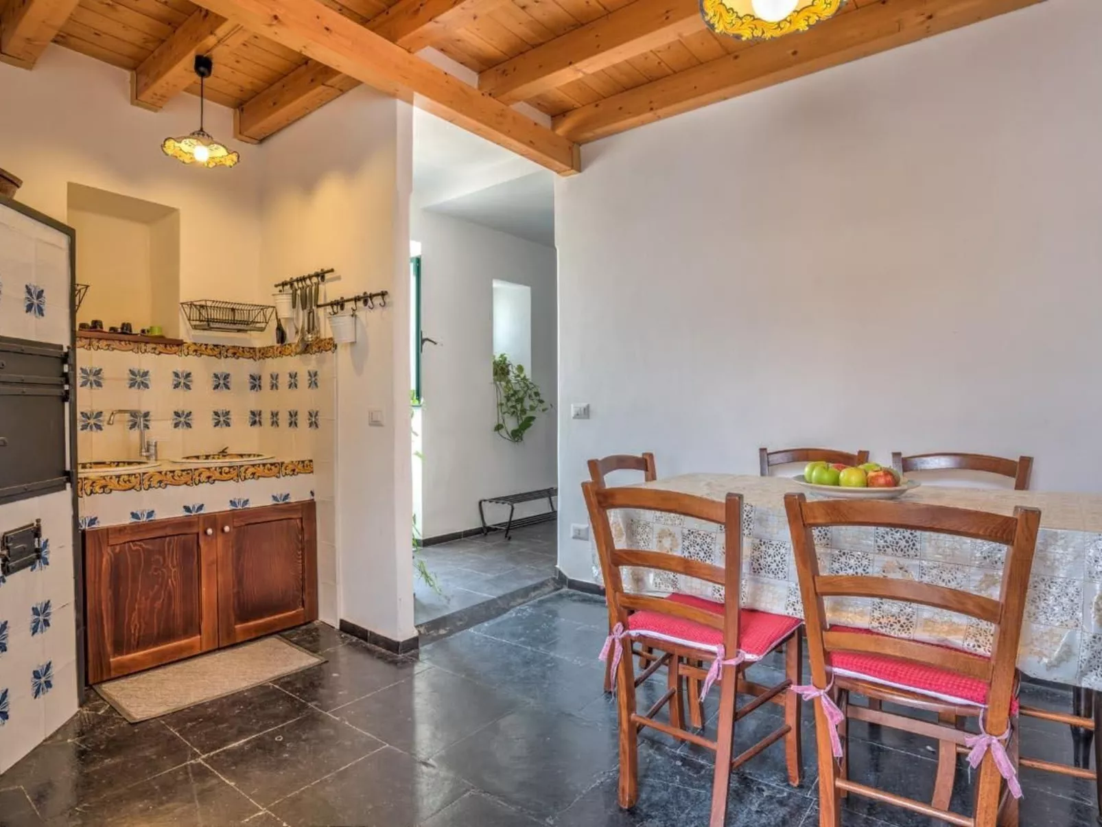 Agamennone, Wohnung 20 Meter vom Meer entfernt mit einer möblierten Terrasse.-Image-tags.info