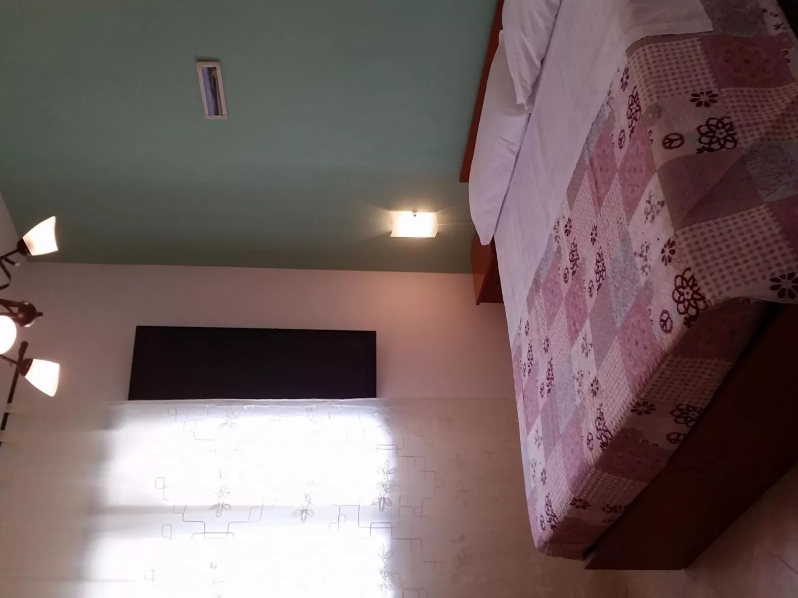 Mit Terrasse-Drinnen