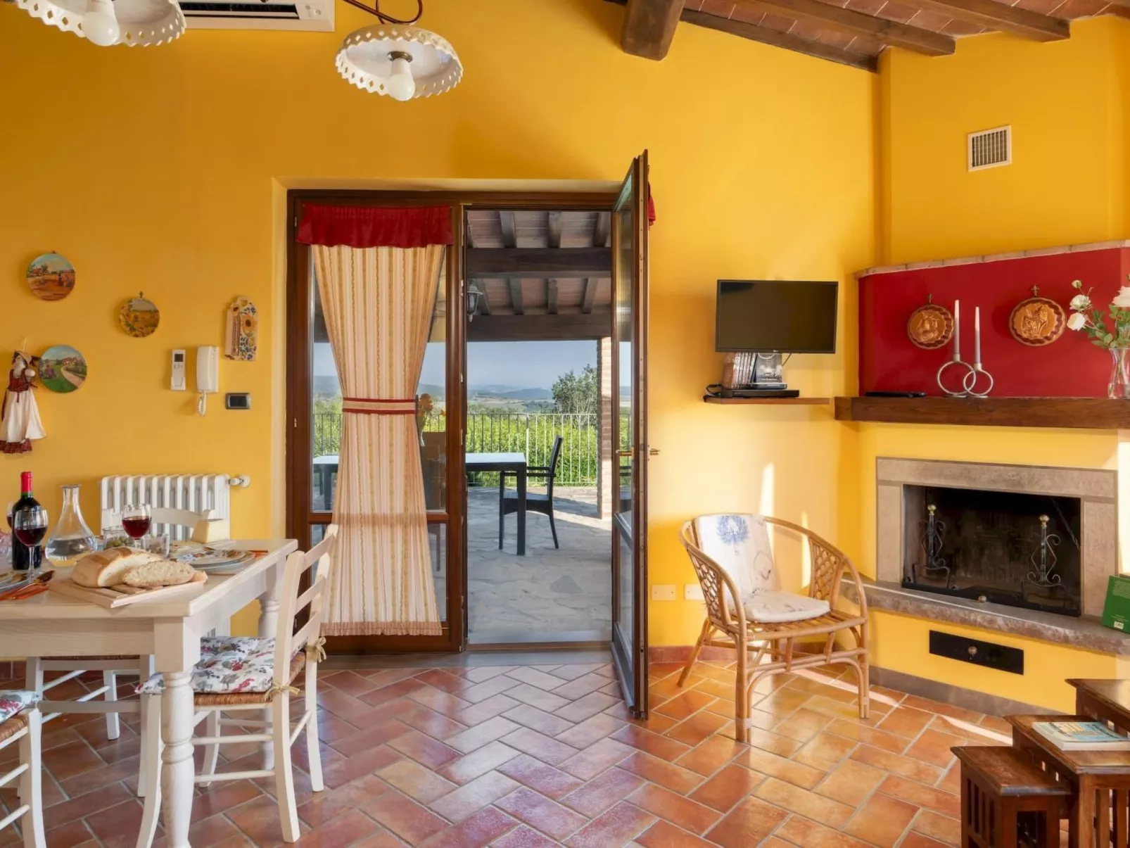 "Villa Peruccio - Schmuckstück in Volterra-Drinnen