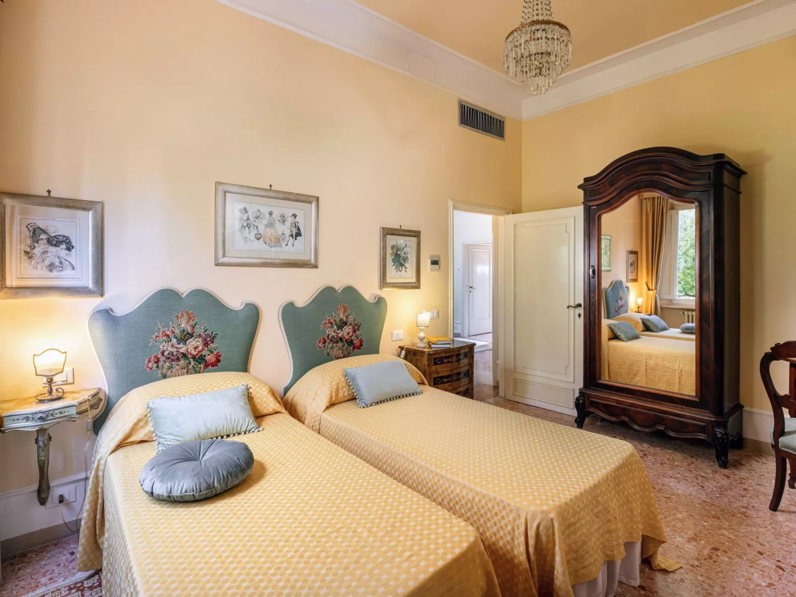 Villa Vianci, ein Zuhause weg von Zuhause-Drinnen