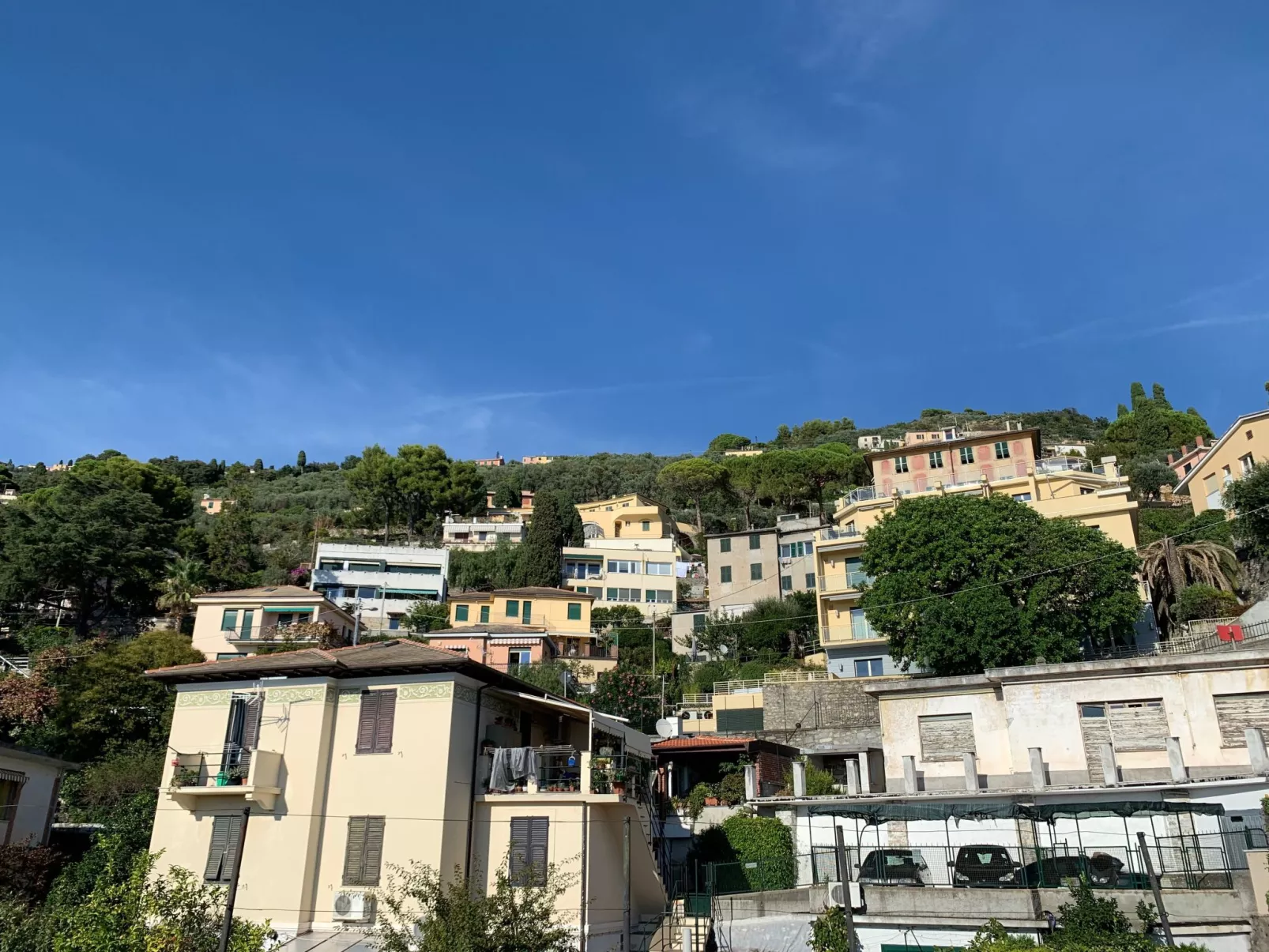 Wohnung mit Waschmaschine und Geschirrspüler-Dehors